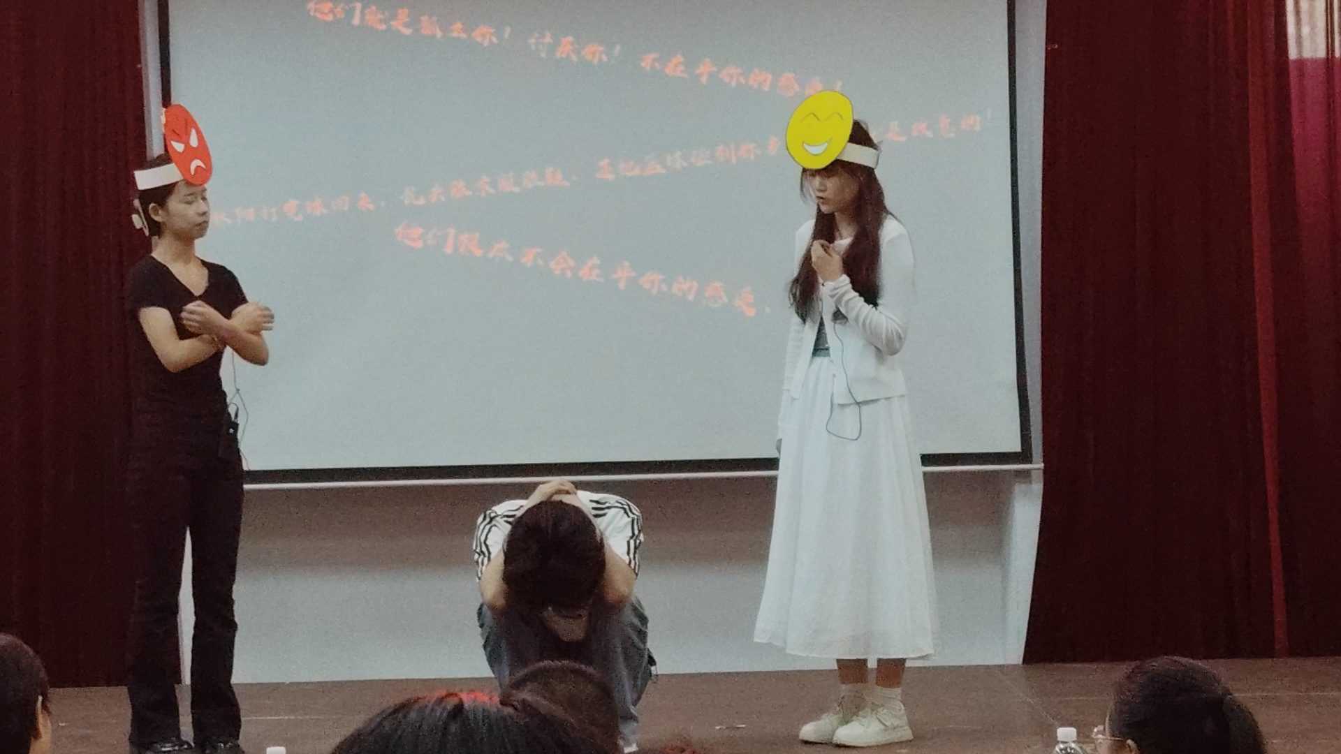 车辆.jpg