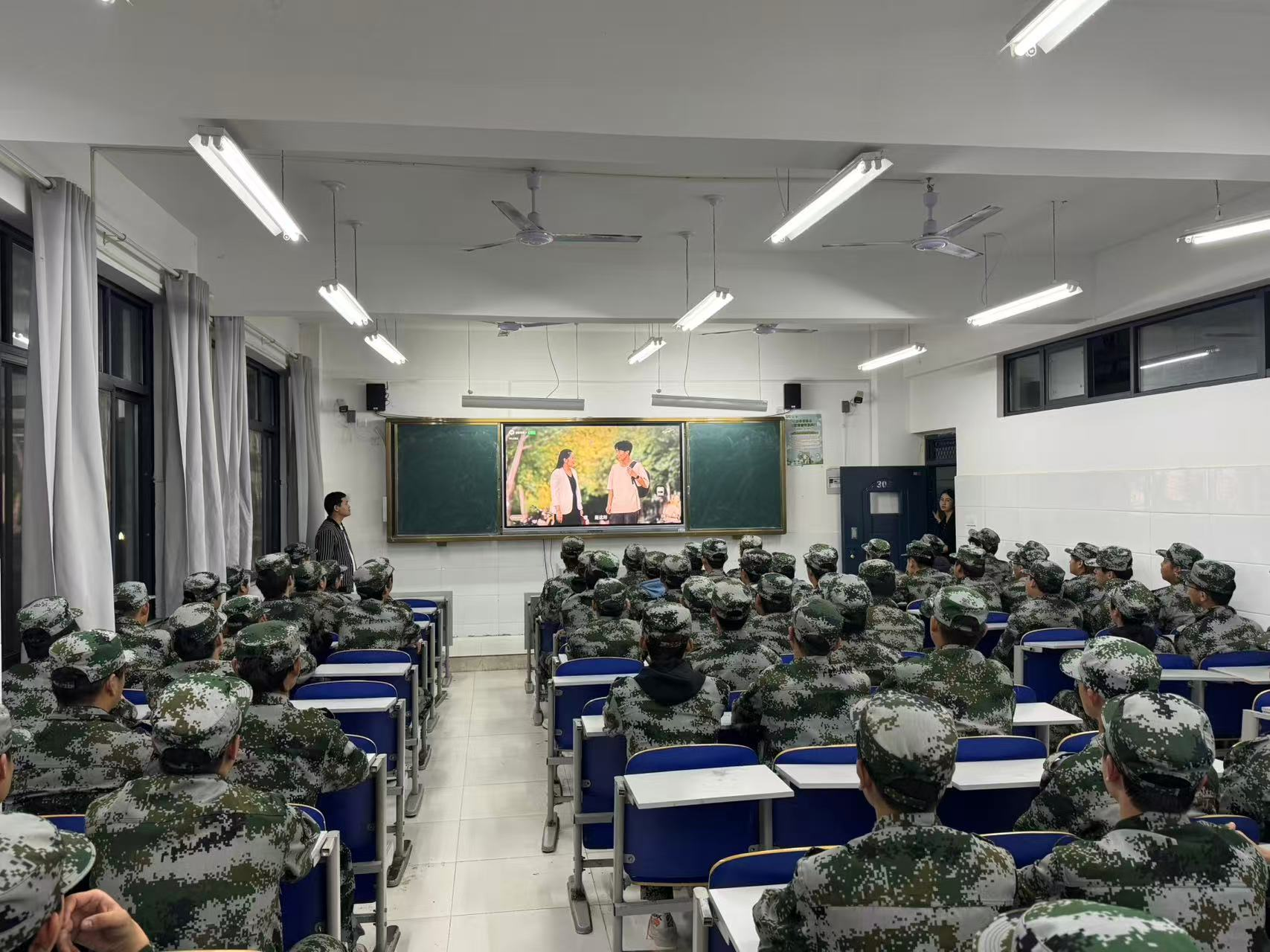 图片13.png